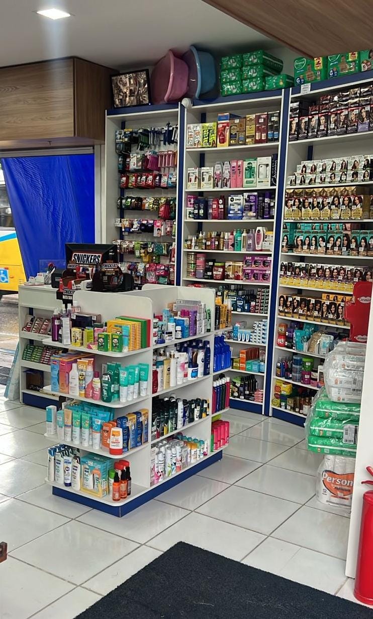 Prateleiras e Perfumaria